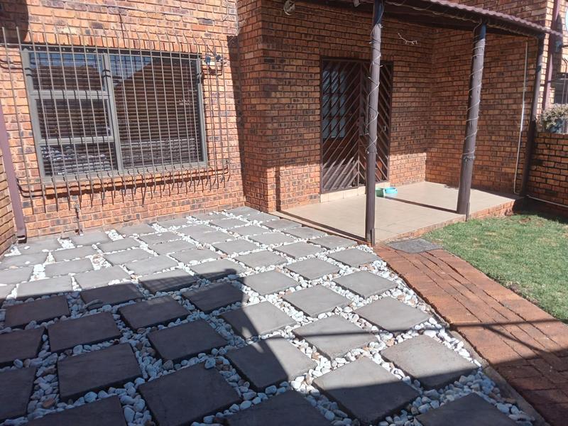 3 Bedroom Property for Sale in Klopperpark Gauteng