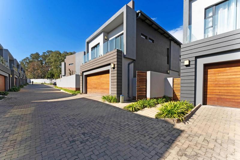 To Let 3 Bedroom Property for Rent in Bryanston Gauteng