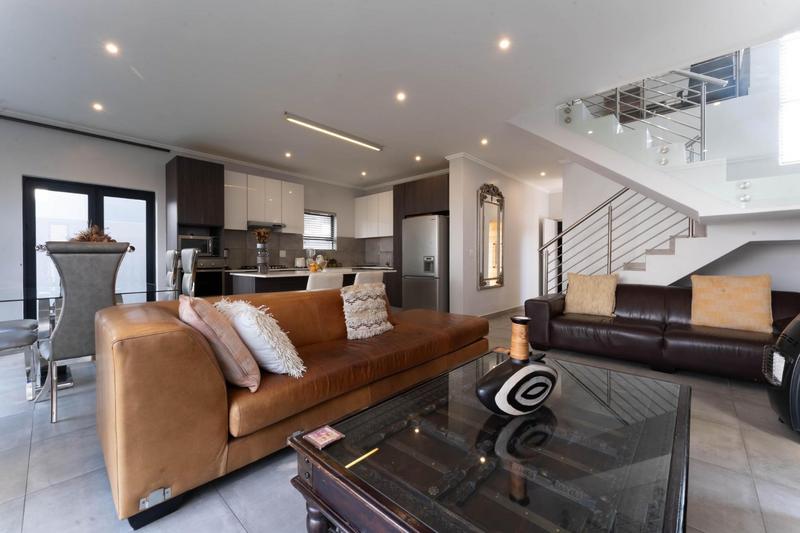 To Let 3 Bedroom Property for Rent in Bryanston Gauteng