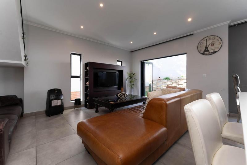 To Let 3 Bedroom Property for Rent in Bryanston Gauteng