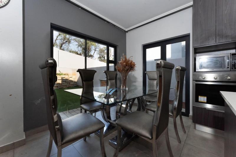 To Let 3 Bedroom Property for Rent in Bryanston Gauteng