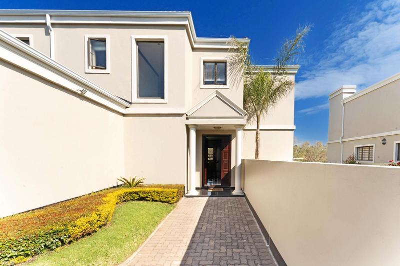 To Let 4 Bedroom Property for Rent in Craigavon Gauteng