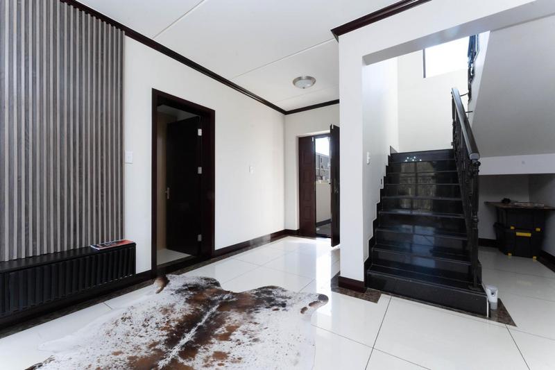 To Let 4 Bedroom Property for Rent in Craigavon Gauteng