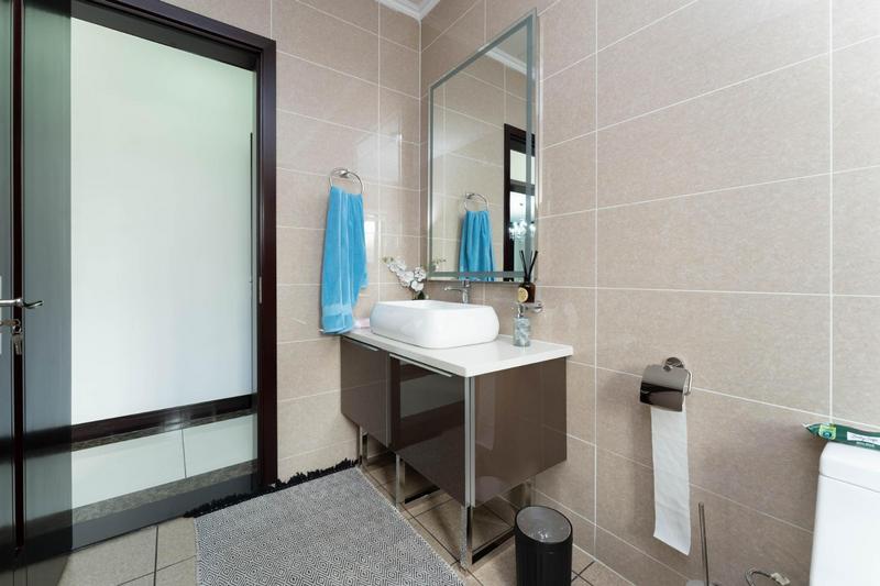 To Let 4 Bedroom Property for Rent in Craigavon Gauteng