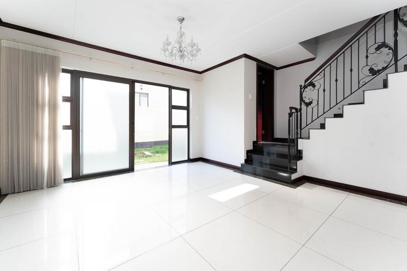 To Let 3 Bedroom Property for Rent in Craigavon Gauteng