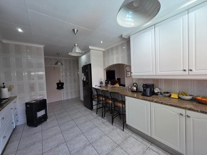 4 Bedroom Property for Sale in Sunward Park Gauteng