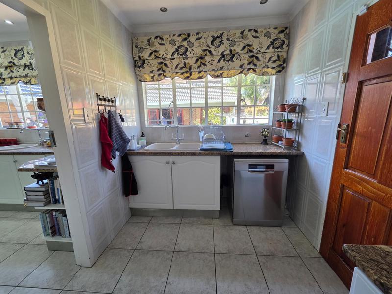4 Bedroom Property for Sale in Sunward Park Gauteng