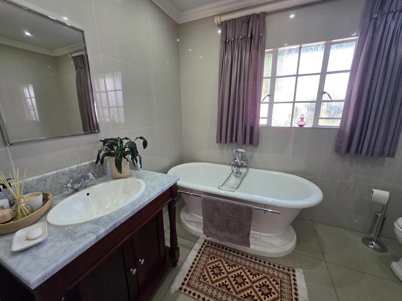 4 Bedroom Property for Sale in Sunward Park Gauteng