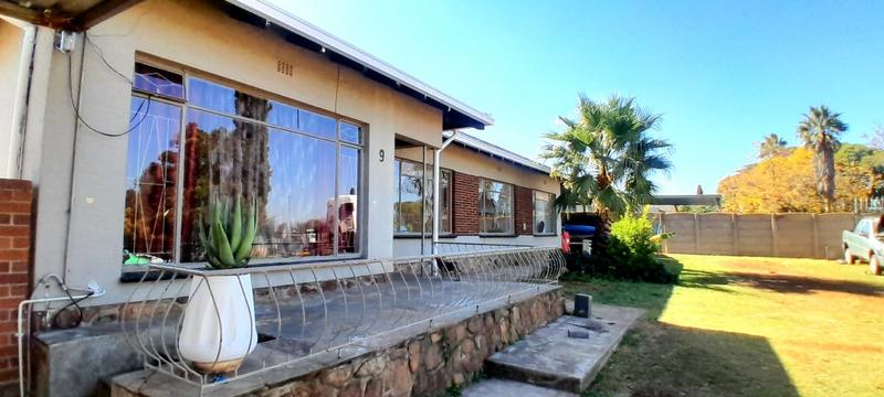 4 Bedroom Property for Sale in Elspark Gauteng
