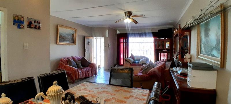 4 Bedroom Property for Sale in Elspark Gauteng