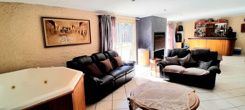 4 Bedroom Property for Sale in Elspark Gauteng