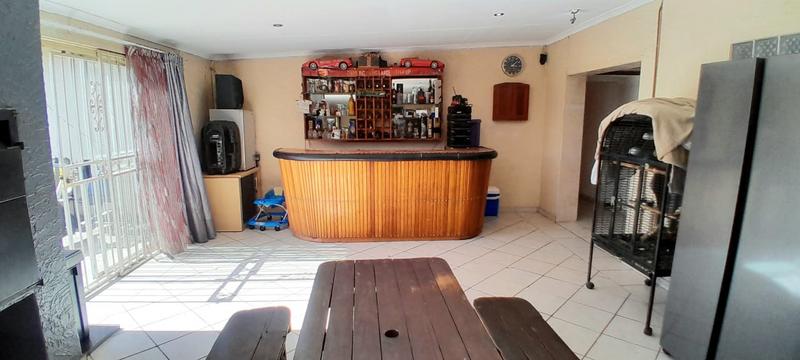 4 Bedroom Property for Sale in Elspark Gauteng