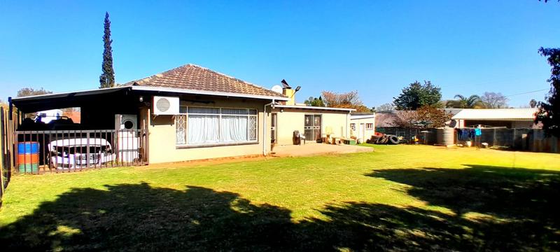 4 Bedroom Property for Sale in Elspark Gauteng