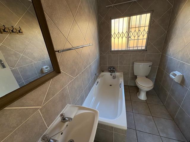 3 Bedroom Property for Sale in Rooihuiskraal North Gauteng