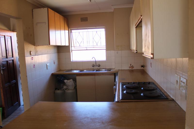 To Let 2 Bedroom Property for Rent in Randburg Central Gauteng