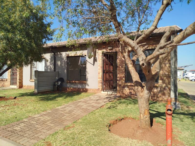 To Let 2 Bedroom Property for Rent in Dawn Park Gauteng