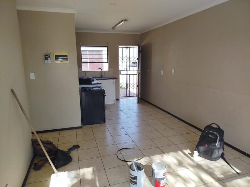 To Let 2 Bedroom Property for Rent in Dawn Park Gauteng