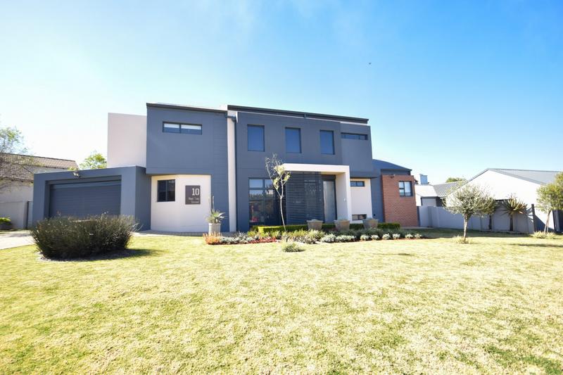 4 Bedroom Property for Sale in Midstream Estate Gauteng