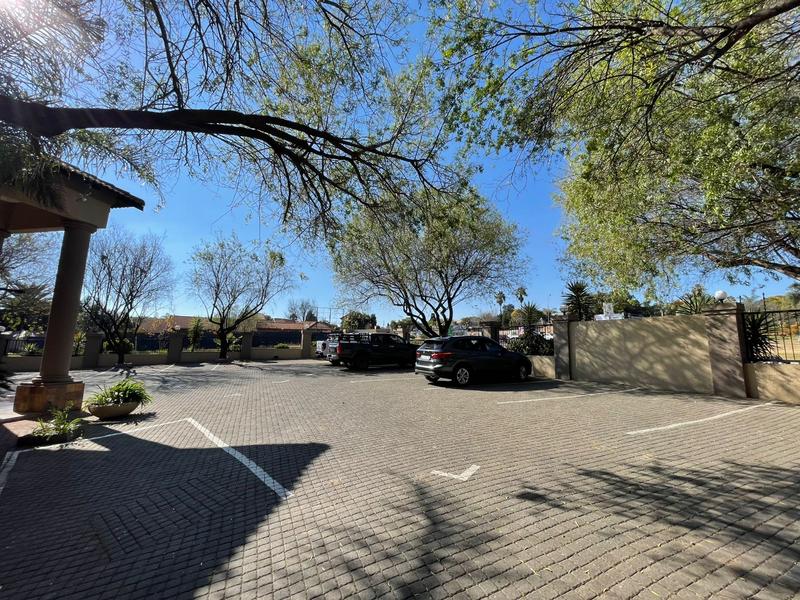 Commercial Property for Sale in Rooihuiskraal Gauteng