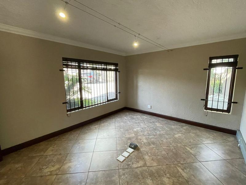 Commercial Property for Sale in Rooihuiskraal Gauteng