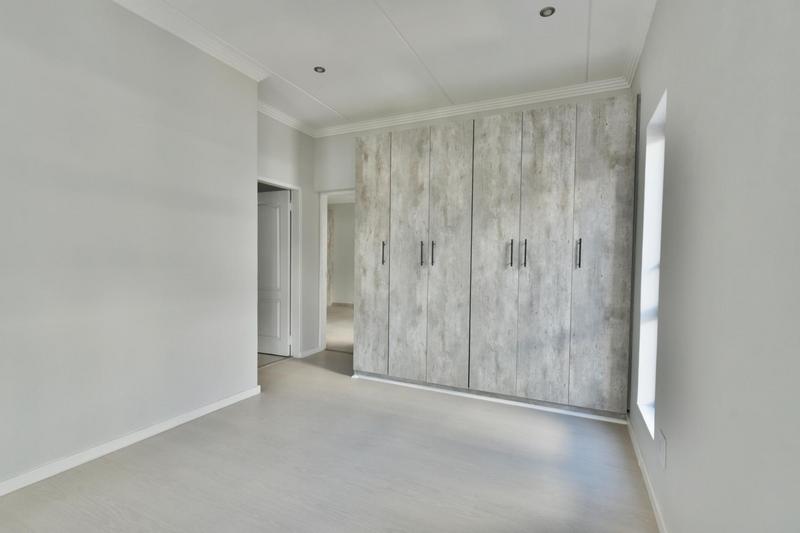 2 Bedroom Property for Sale in Bryanston Gauteng