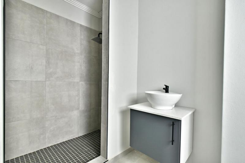2 Bedroom Property for Sale in Bryanston Gauteng