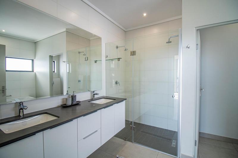 2 Bedroom Property for Sale in Ascend to Midstream Gauteng