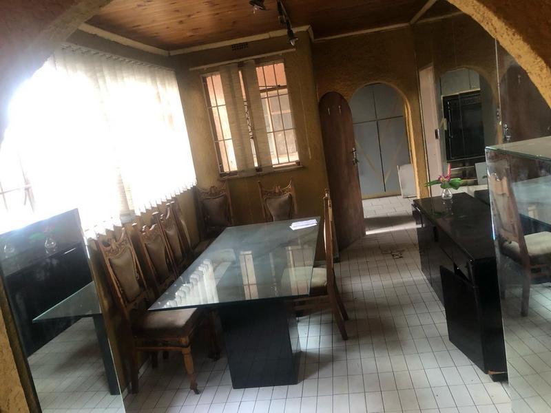 5 Bedroom Property for Sale in La Rochelle Gauteng