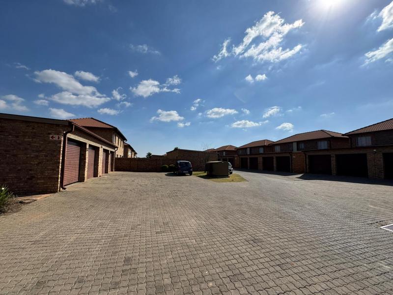 3 Bedroom Property for Sale in Annlin Gauteng