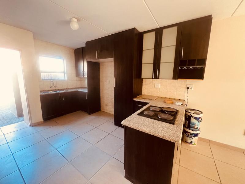 2 Bedroom Property for Sale in Gezina Gauteng