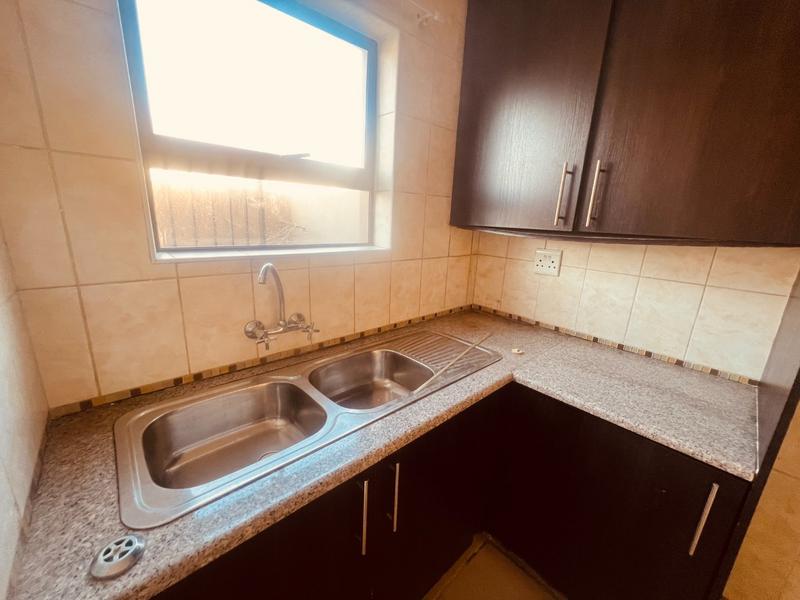 2 Bedroom Property for Sale in Gezina Gauteng