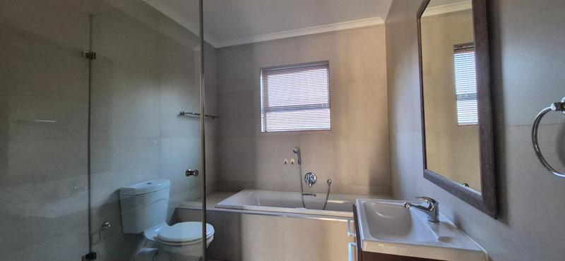 3 Bedroom Property for Sale in Candlewoods Country Estate Gauteng