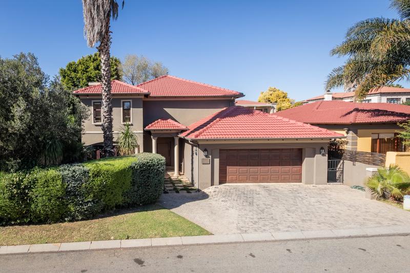 3 Bedroom Property for Sale in Ruimsig Gauteng