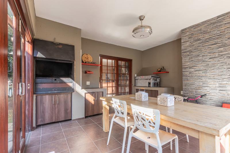 3 Bedroom Property for Sale in Ruimsig Gauteng