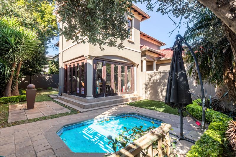 3 Bedroom Property for Sale in Ruimsig Gauteng