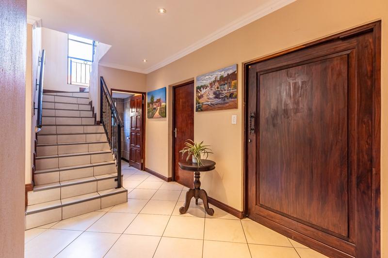 3 Bedroom Property for Sale in Ruimsig Gauteng