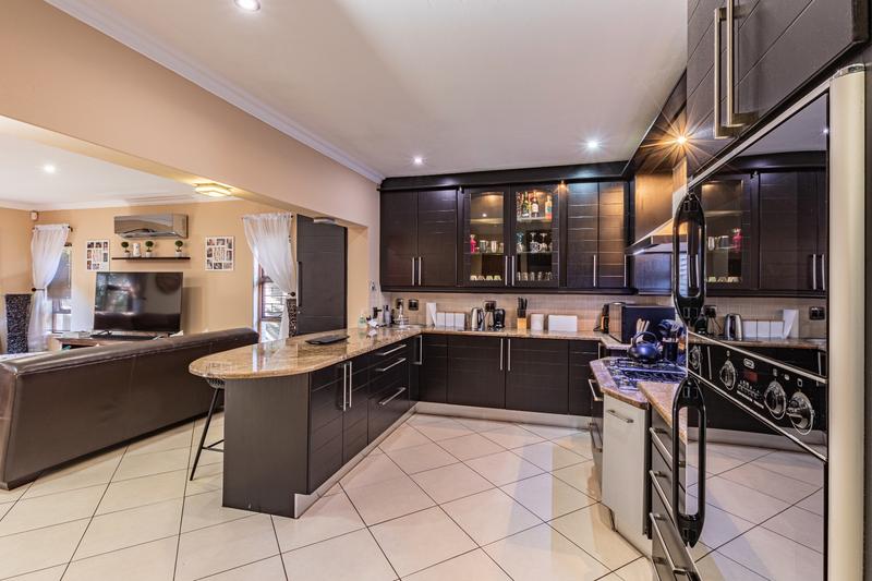 3 Bedroom Property for Sale in Ruimsig Gauteng