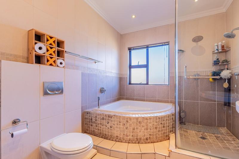 3 Bedroom Property for Sale in Ruimsig Gauteng