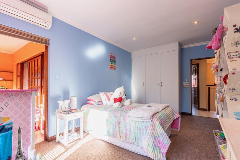 3 Bedroom Property for Sale in Ruimsig Gauteng