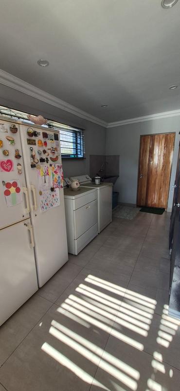 To Let 3 Bedroom Property for Rent in Roosevelt Park Gauteng