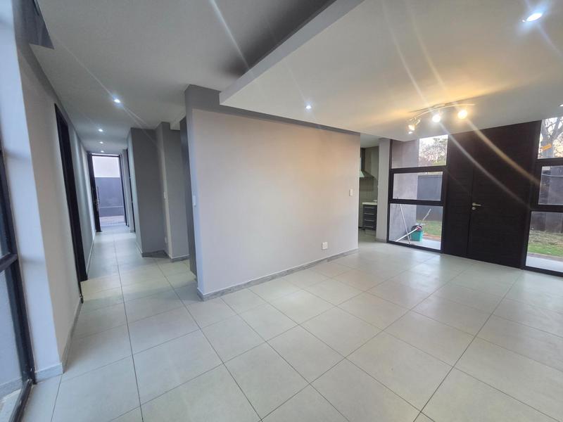 To Let 3 Bedroom Property for Rent in Raslouw Gauteng