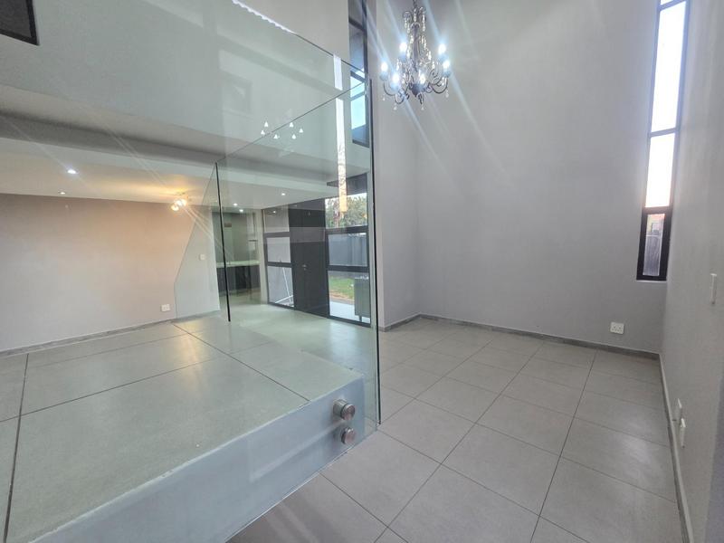 To Let 3 Bedroom Property for Rent in Raslouw Gauteng