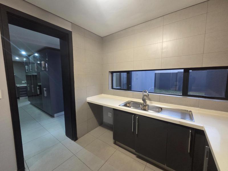 To Let 3 Bedroom Property for Rent in Raslouw Gauteng