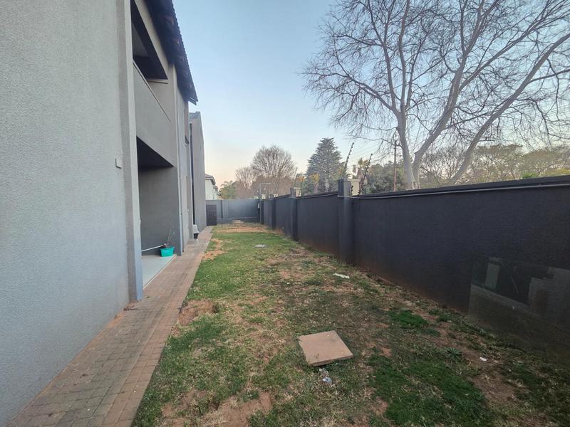 To Let 3 Bedroom Property for Rent in Raslouw Gauteng
