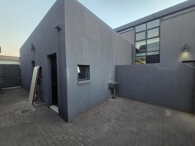 To Let 3 Bedroom Property for Rent in Raslouw Gauteng