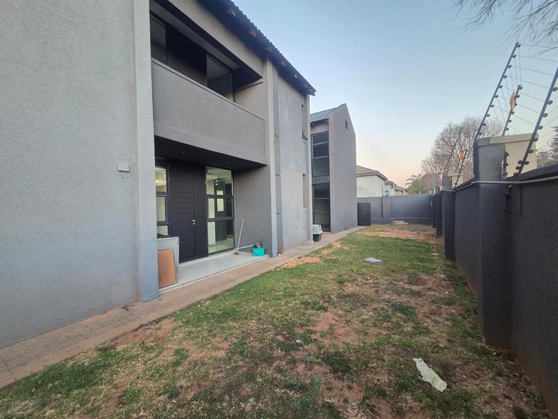 To Let 3 Bedroom Property for Rent in Raslouw Gauteng