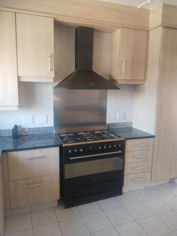To Let 3 Bedroom Property for Rent in Homestead Gauteng
