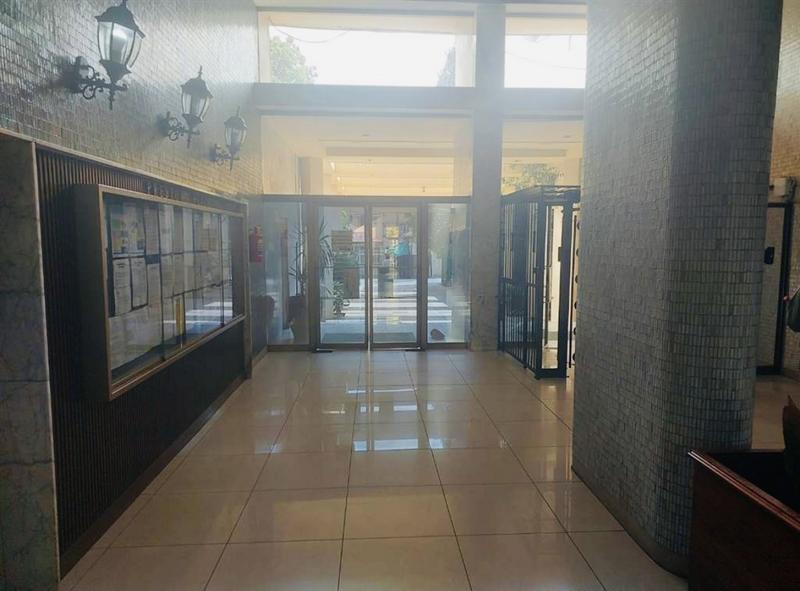 2 Bedroom Property for Sale in Berea Gauteng