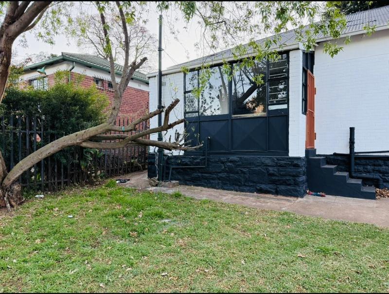 2 Bedroom Property for Sale in Observatory Gauteng