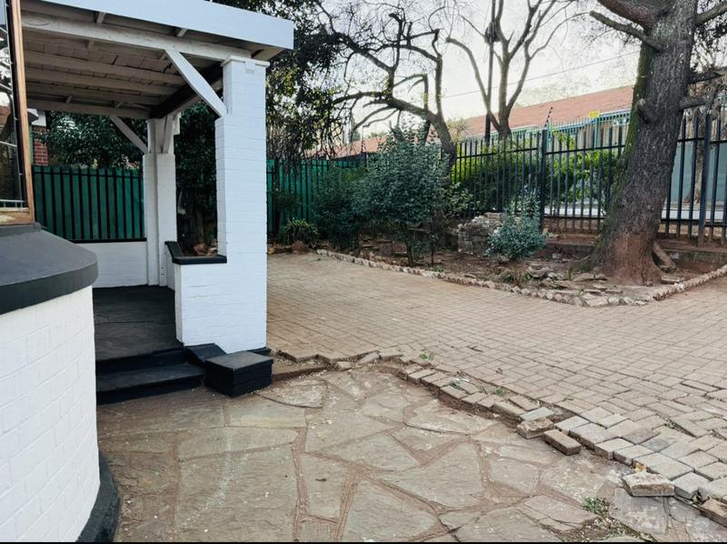 2 Bedroom Property for Sale in Observatory Gauteng